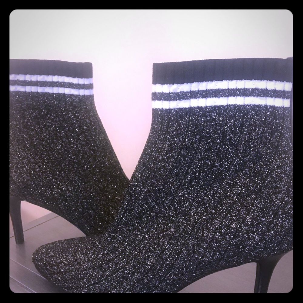 Stuart Weitzman Waverly Sock Booties 8.5